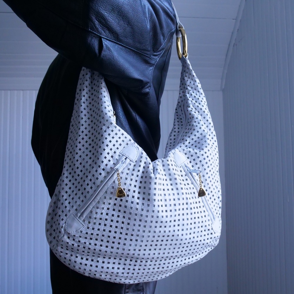 Great y2k Brio laser cut‎ white leather giant boho shoulder bag